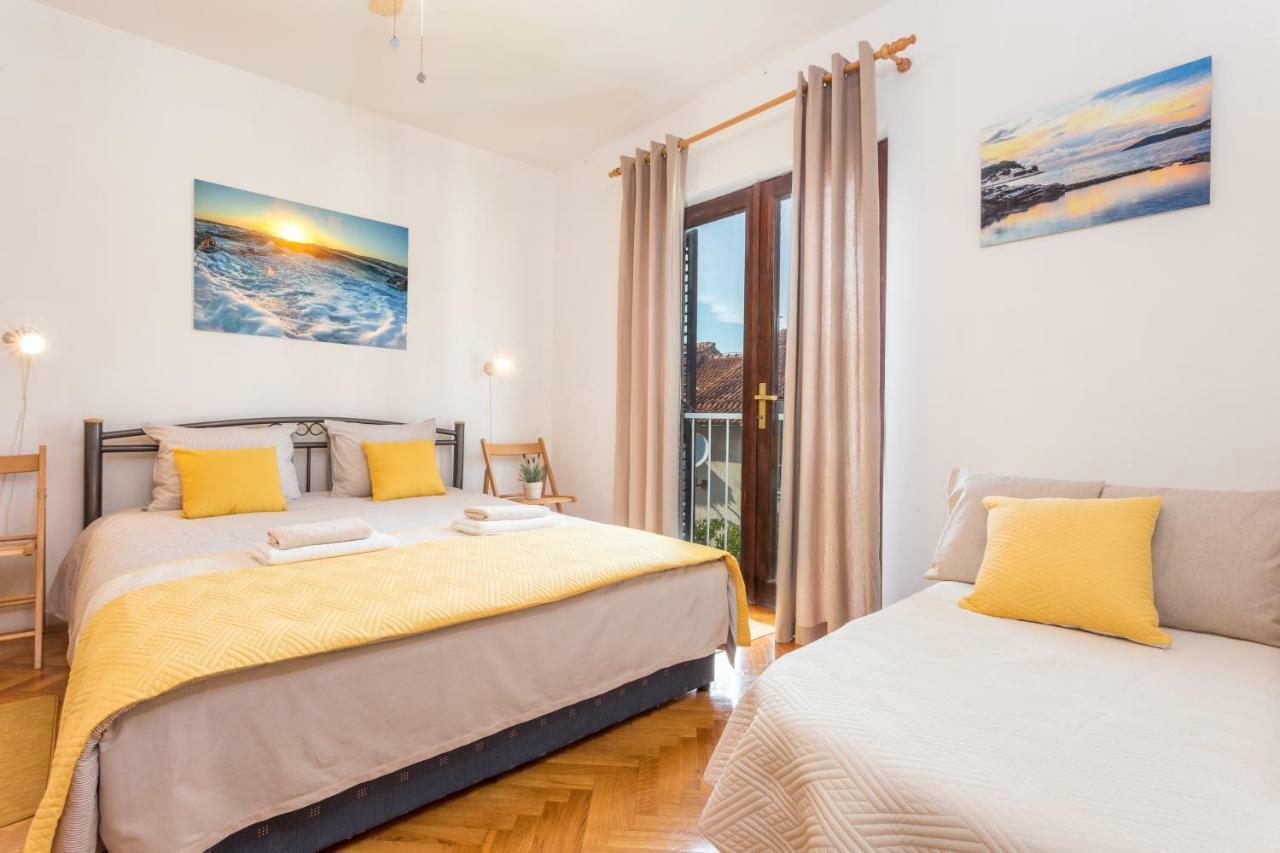 So Hvar So Good! Spacious With Terrace Hvar Town Exterior photo